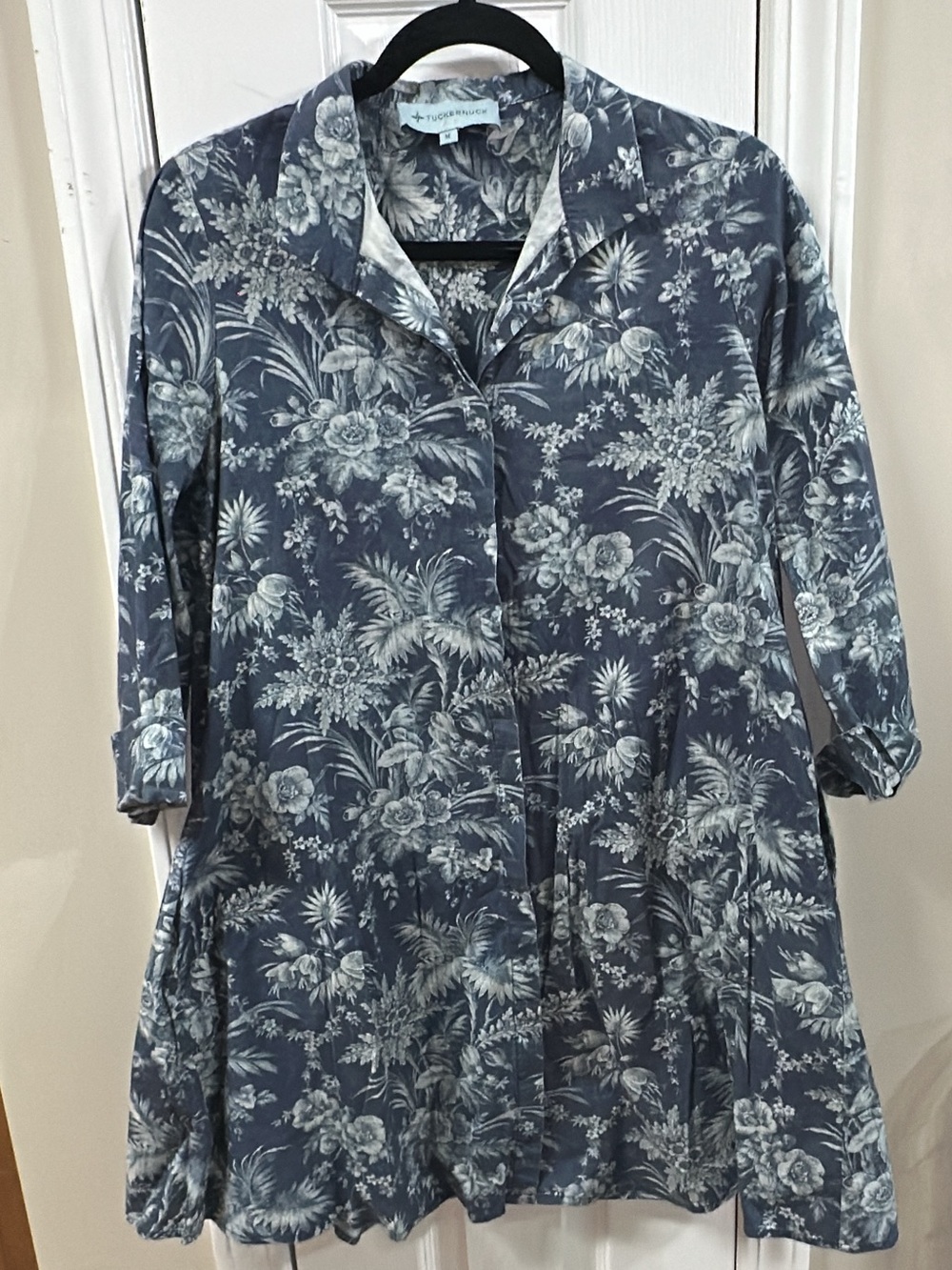 Tuckernuck Navy and Light Blue Floral Button-Front Dress (mix37)